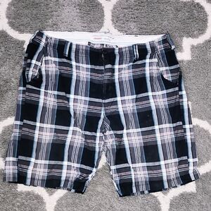 American Eagle Plaid Longboard shorts